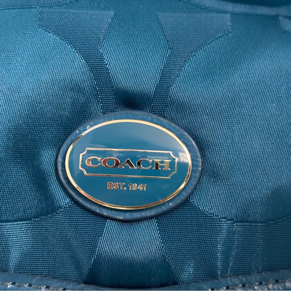 COACH GETAWAY SIGNATURE PACKABLE BACKPACK (COACH F77350) - Picture 2 of 8